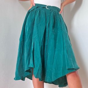 Green Flowy skirt with belt